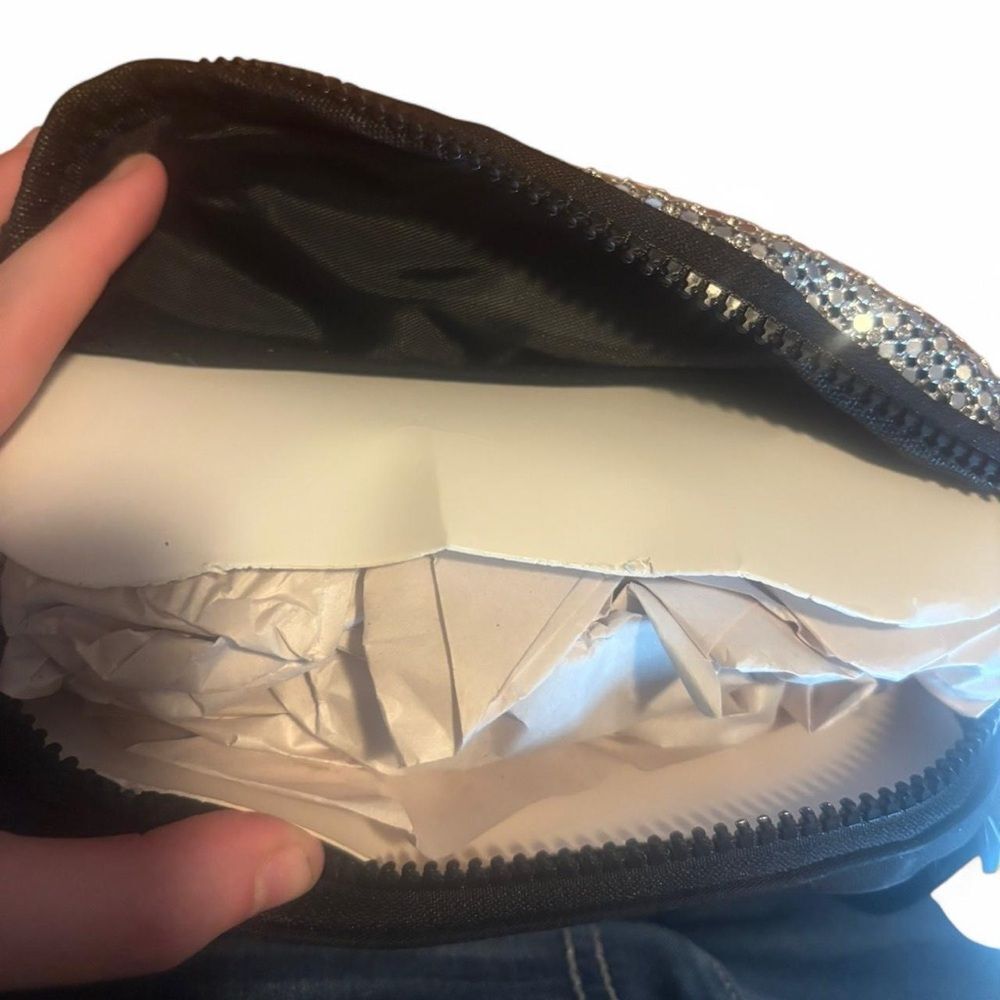 Women’s Studio NYC Silver Studded Belt Bag – NWT - Picture 7 of 7